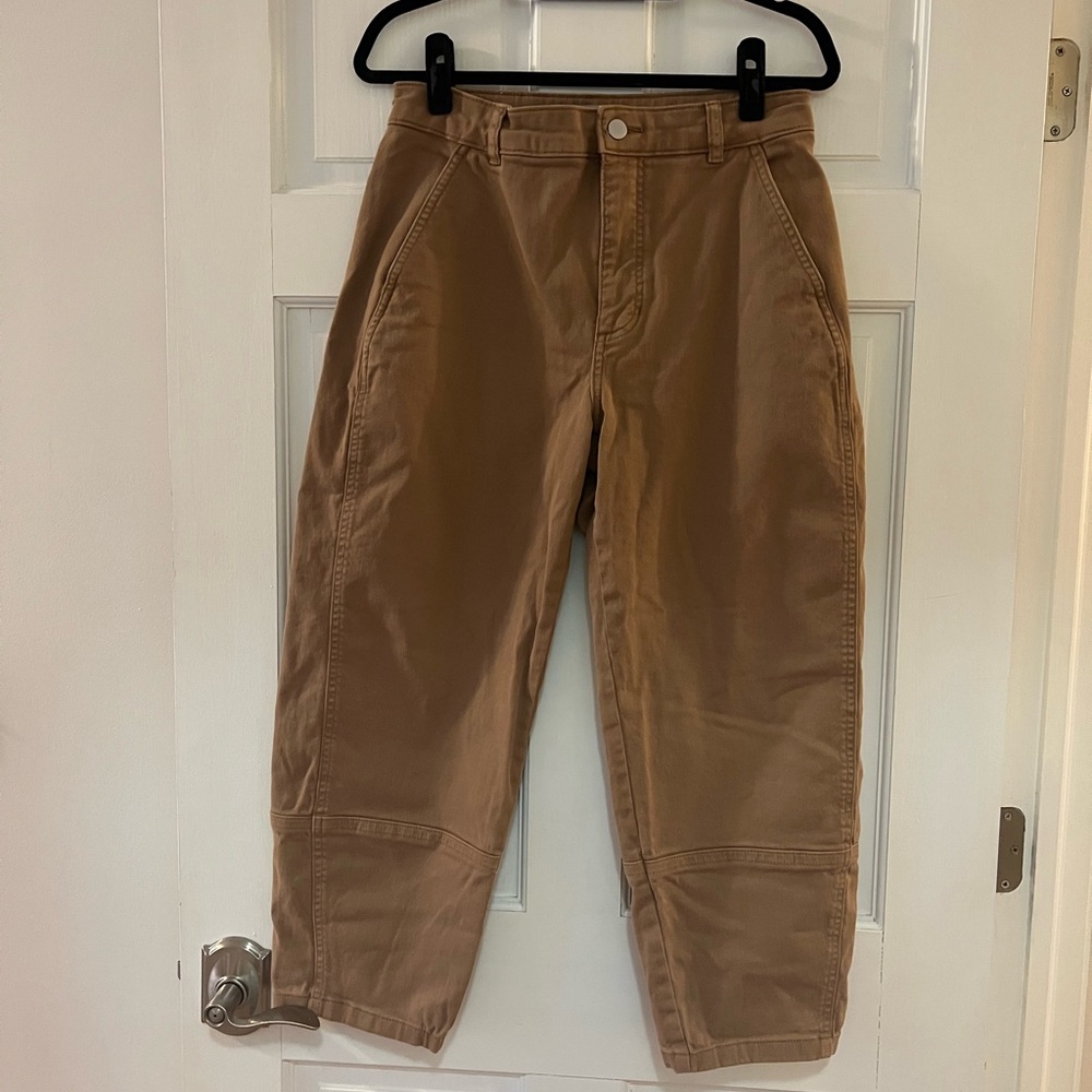 EVERLANE - The Utility Barrel Pant (Sz 10 Regular) in Toasted Coconut